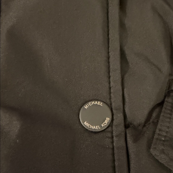 Michael Michael Kors ladies black puffer coat with faux fur trimmed hood. Medium - Picture 15 of 16